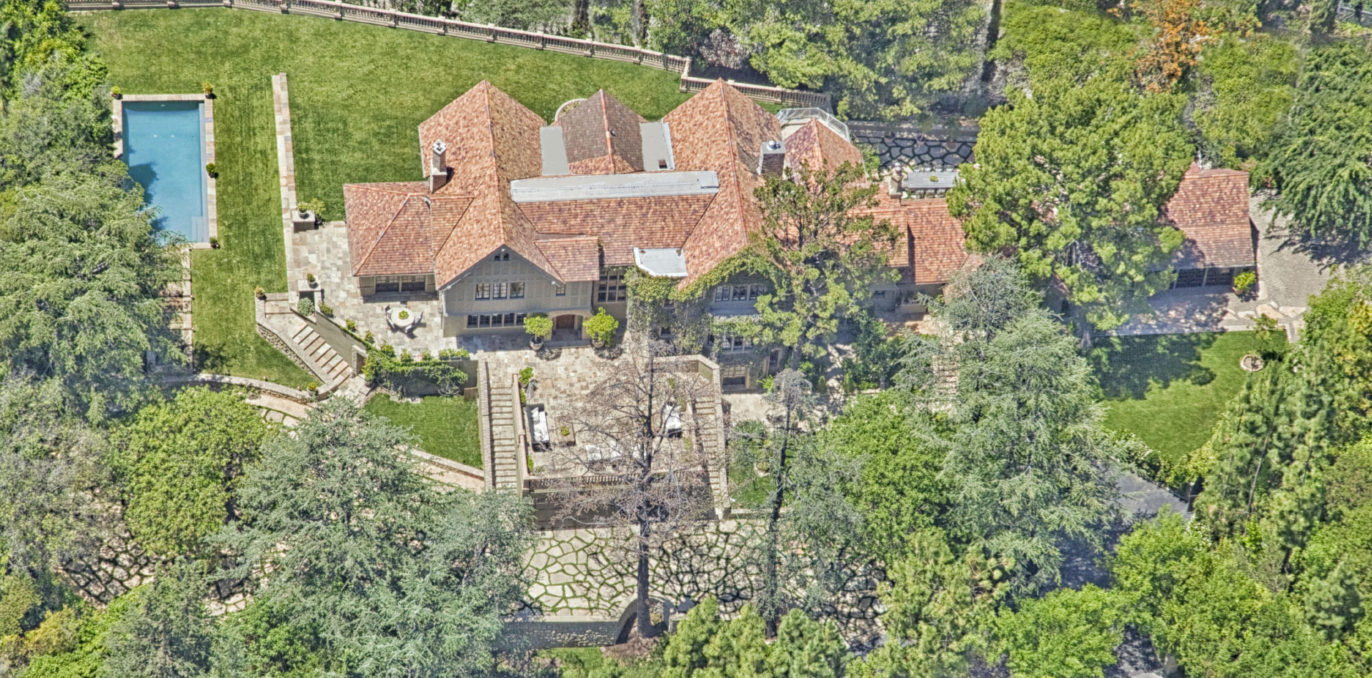 1240 Benedict Canyon Drive - The Harvey Mudd Estate  - $22,995,000